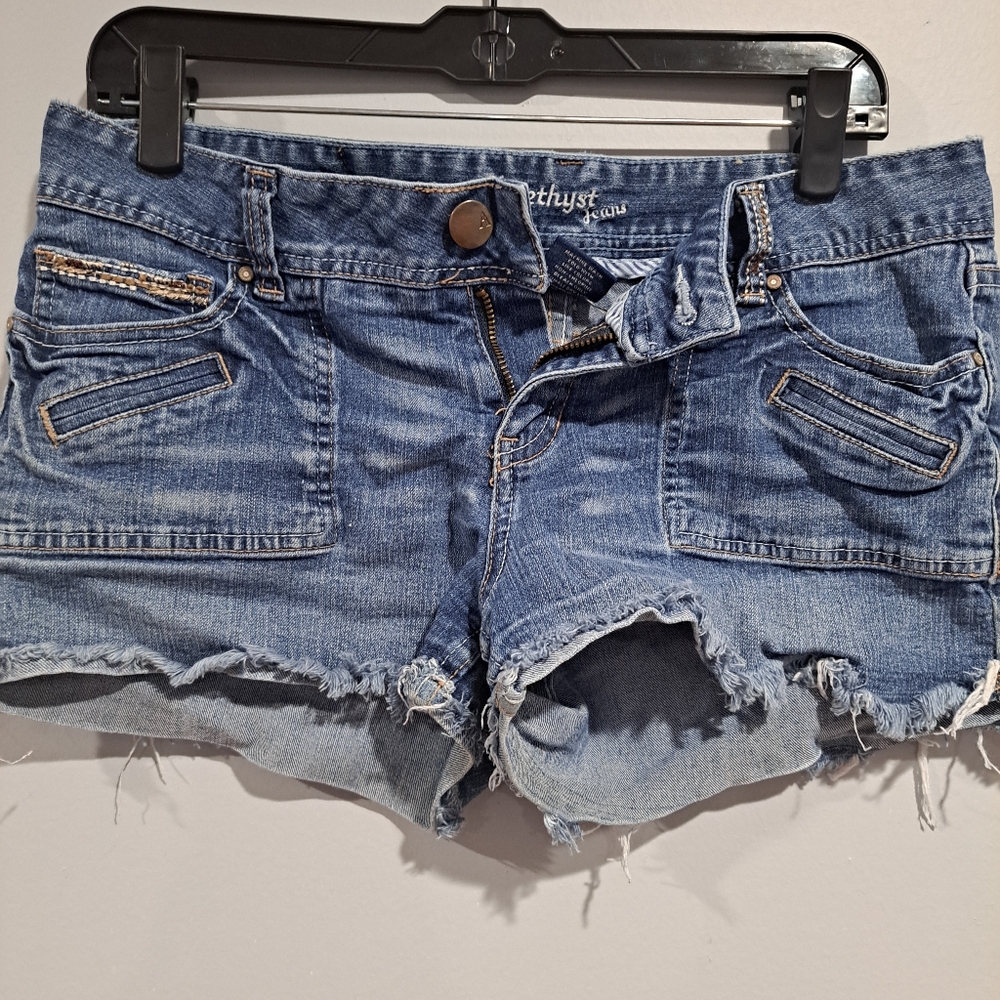 Amethyst Jean shorts size 9